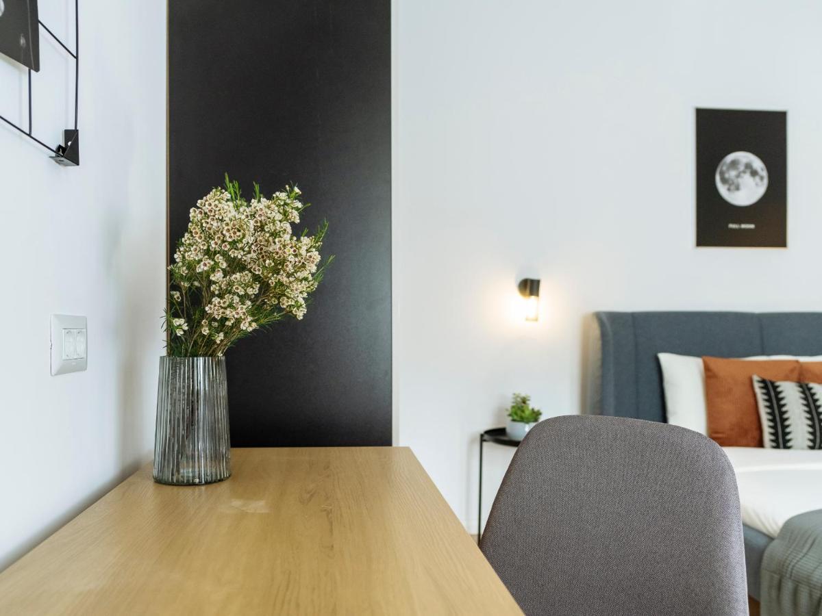 Bright 3Br Flat - Top Location - Green View Balcony Бухарест Экстерьер фото